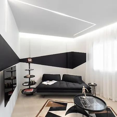 The H Experience - Stylish 2bd With Balcony In Center Διαμέρισμα