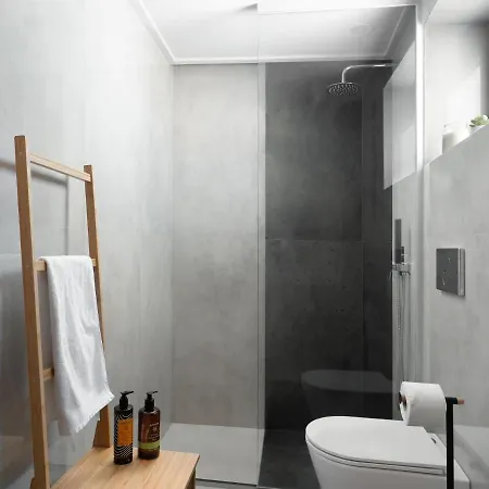 The H Experience - Stylish 2bd With Balcony In Center Appartamento